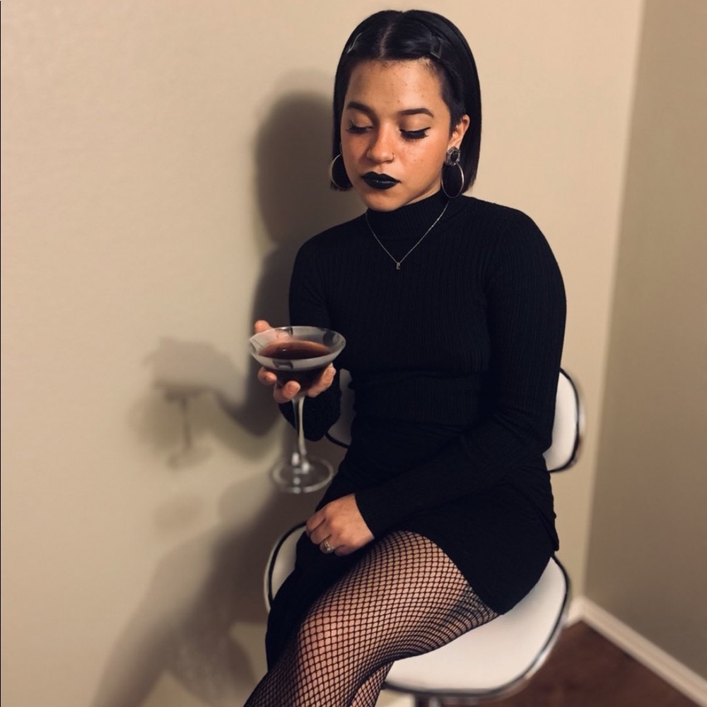 Meet your Posher, Ari